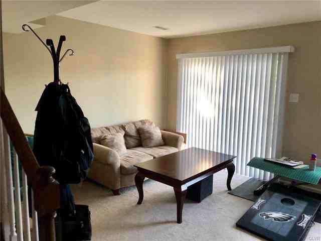 119 Carillon Hill Lane - Photo 3 of 15