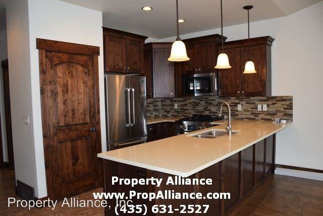 976 W White Cloud Trail - Photo 2 of 12