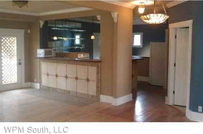 421 2nd Ave S - Photo 2 of 11