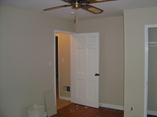 1324 E Cone Blvd - Photo 3 of 5