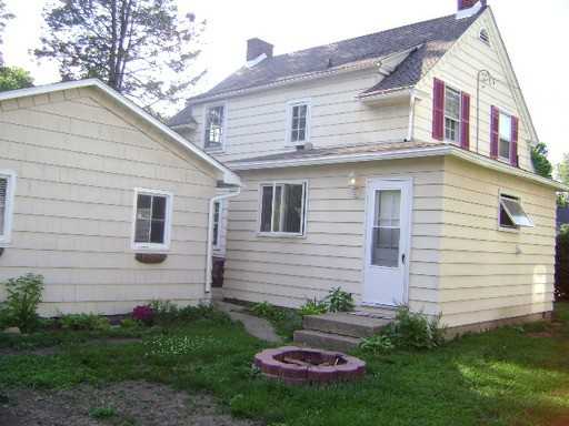 222 Coshocton Rd - Photo 2 of 12