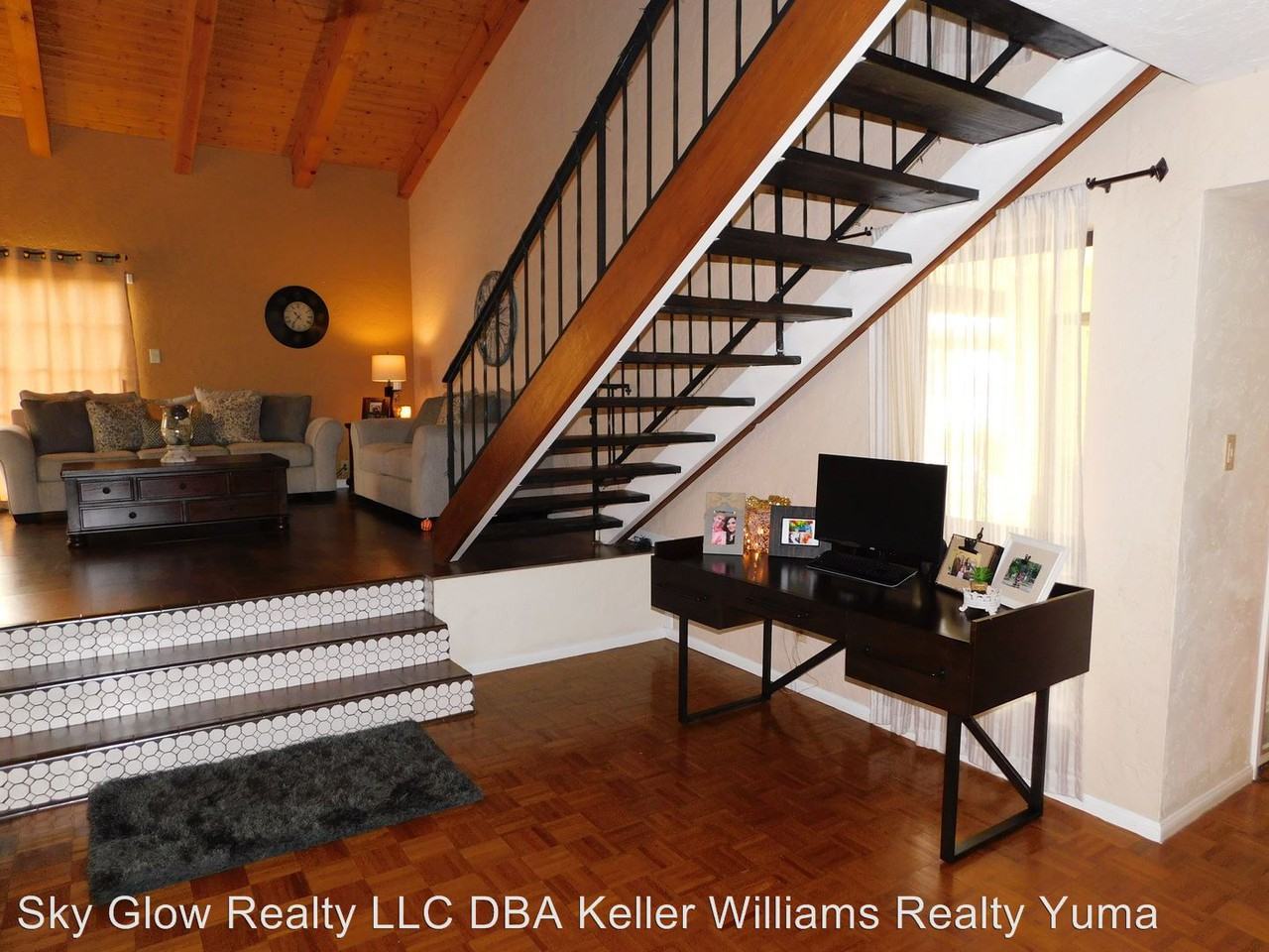 1324 W Parkway Dr - Photo 2 of 29