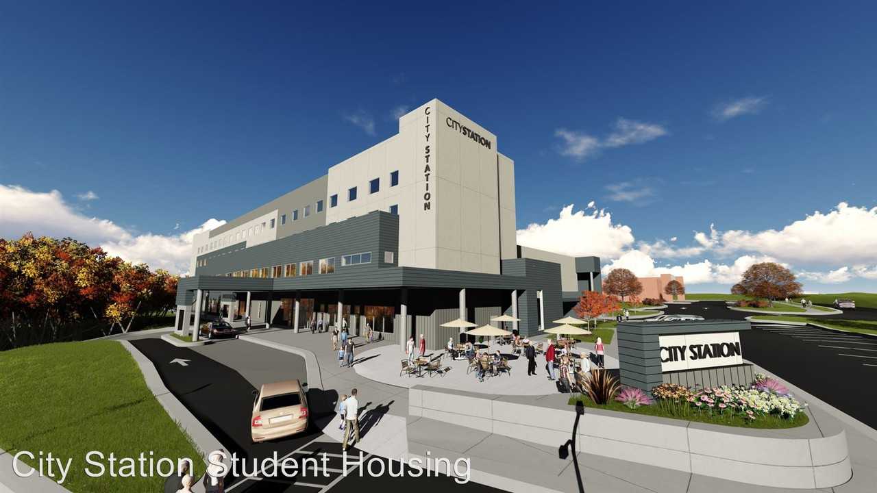 2115 Maple Street - Photo 3 of 9