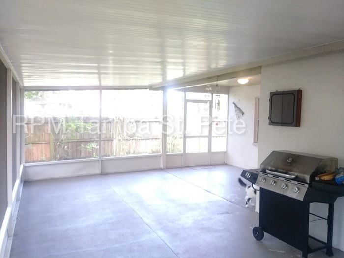 501 Rapid Falls Dr - Photo 2 of 11