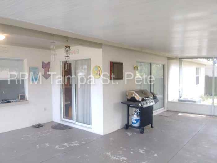 501 Rapid Falls Dr - Photo 3 of 11