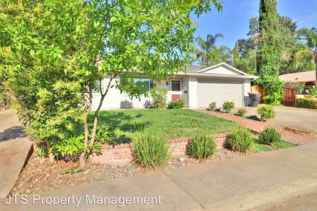 1307 Sheridan Ave - Photo 3 of 50