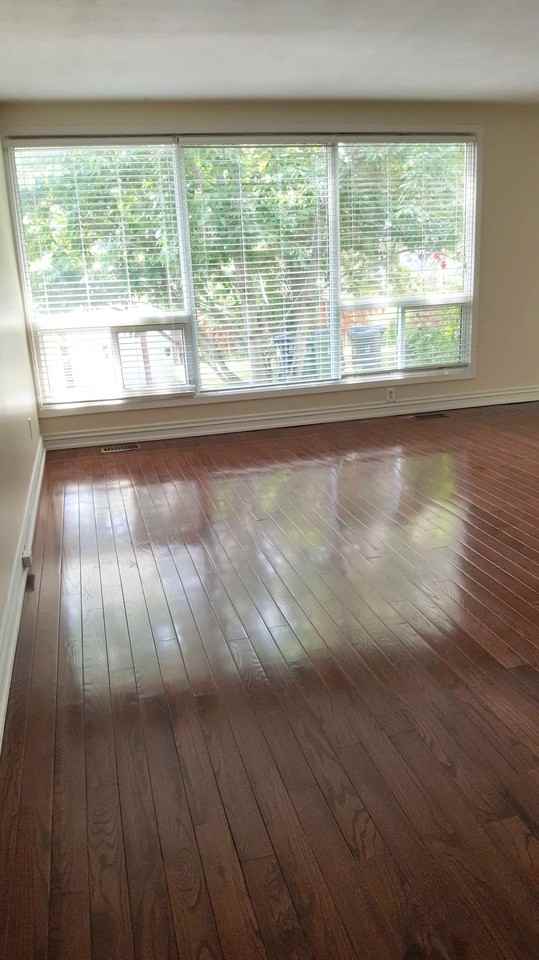 103 Marcella Street - Photo 3 of 11