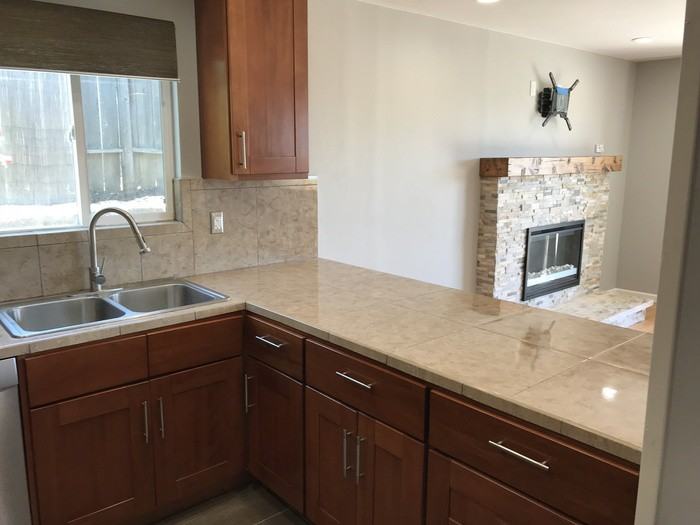 2821 Draper St - Photo 3 of 19