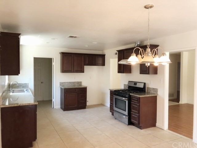 3763 Mayland Ave - Photo 2 of 10