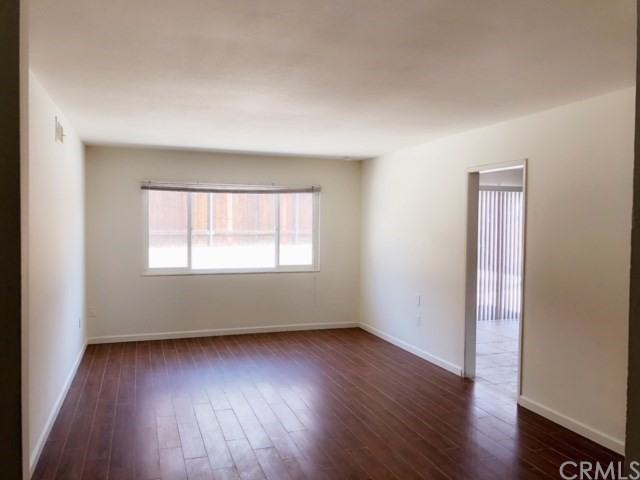 3763 Mayland Ave - Photo 3 of 10