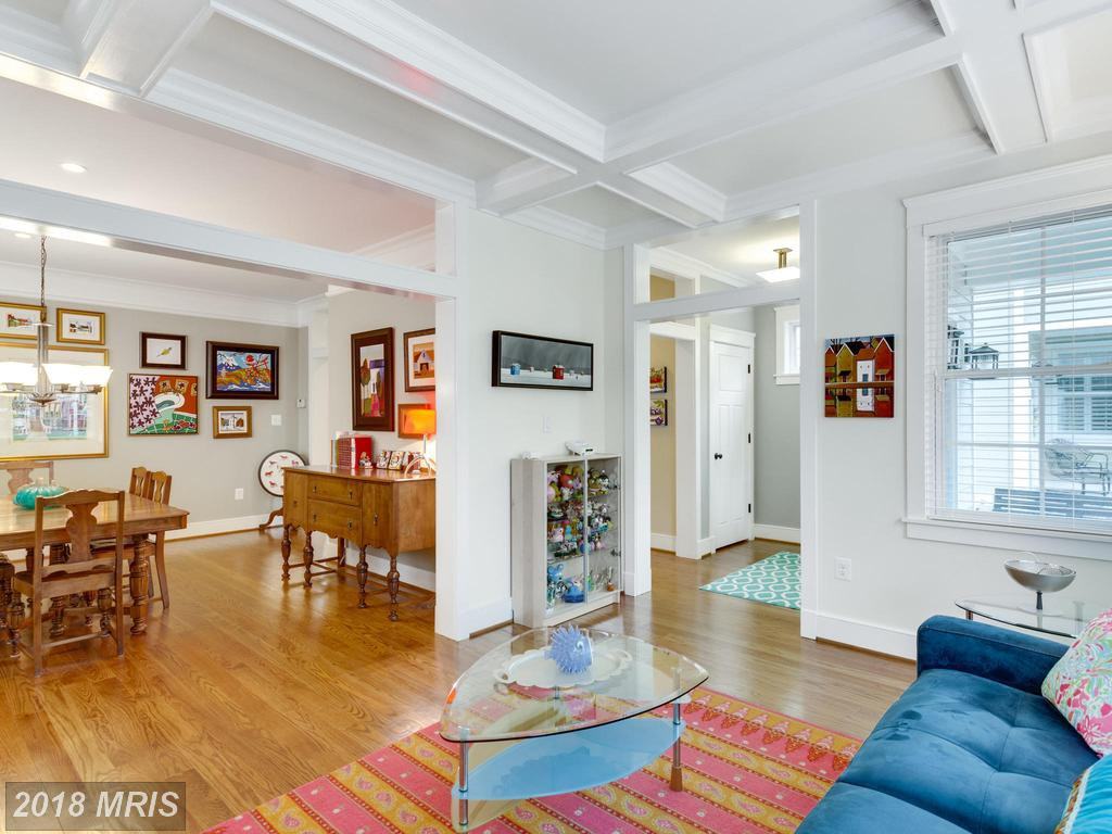 1007 Lincoln Ave - Photo 3 of 30