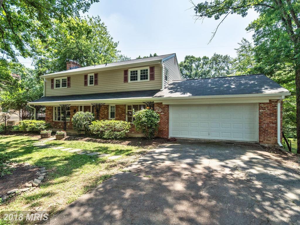 7917 Falstaff Rd - Photo 3 of 30