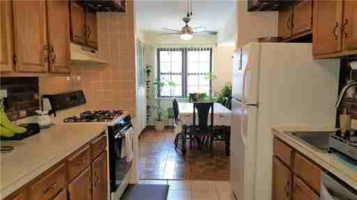 29 Powderhorn Ct - Photo 2 of 21