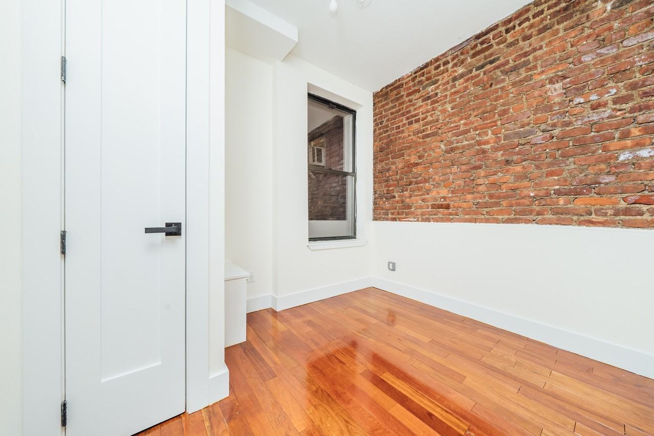 775 Hart Street #12CC