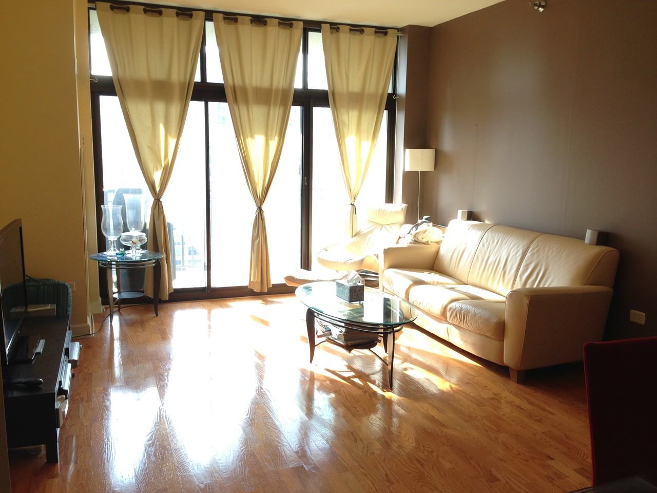 1322 South Prairie Avenue