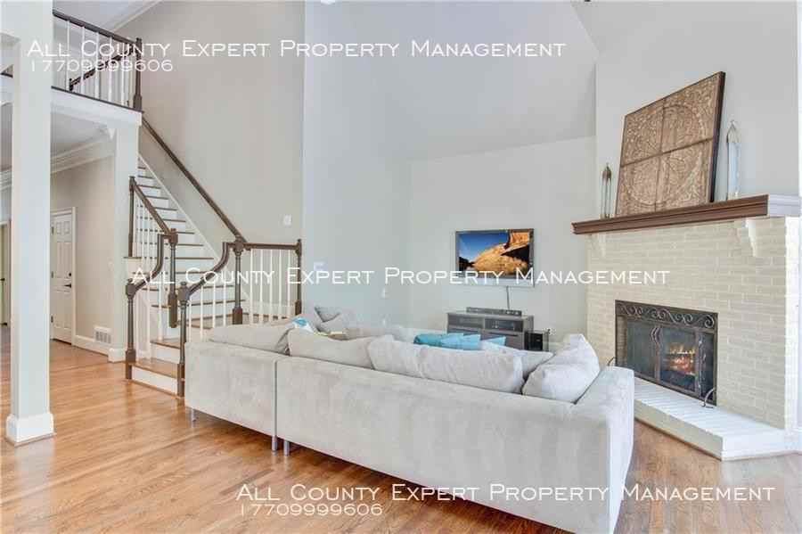 20 Parkside Ct NE - Photo 2 of 39