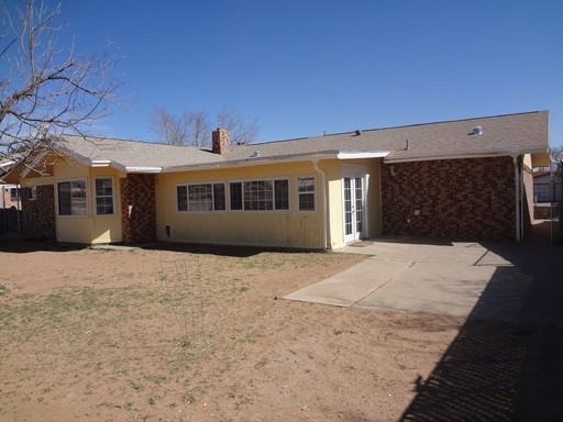 10753 Fort Worth St - Photo 2 of 22