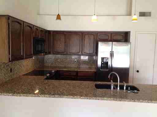 1225 E San Angelo Ave - Photo 3 of 13