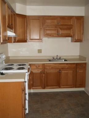 480 60th St #2 - Photo 3 of 11