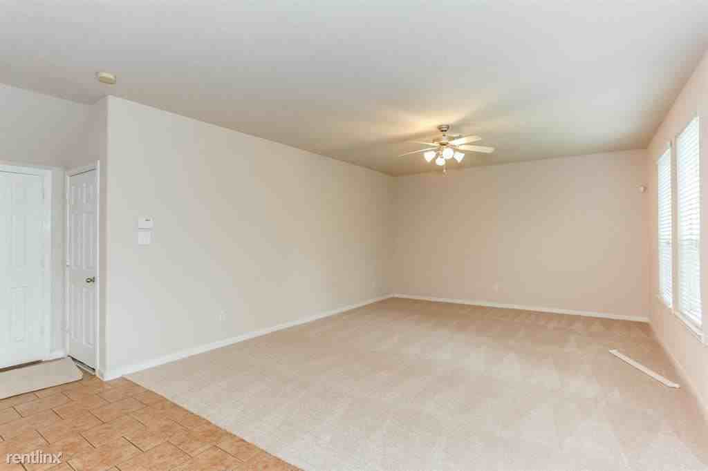 27 N Spinning Wheel Cir - Photo 2 of 10