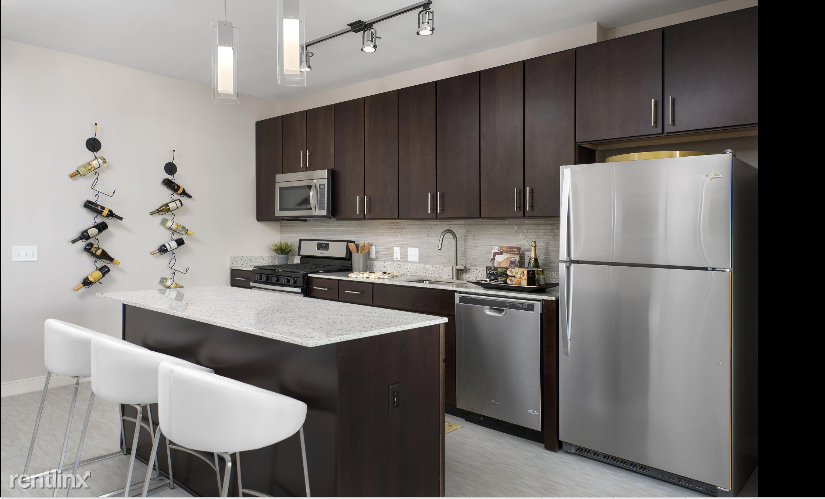 150 Forest Ave - Photo 2 of 5