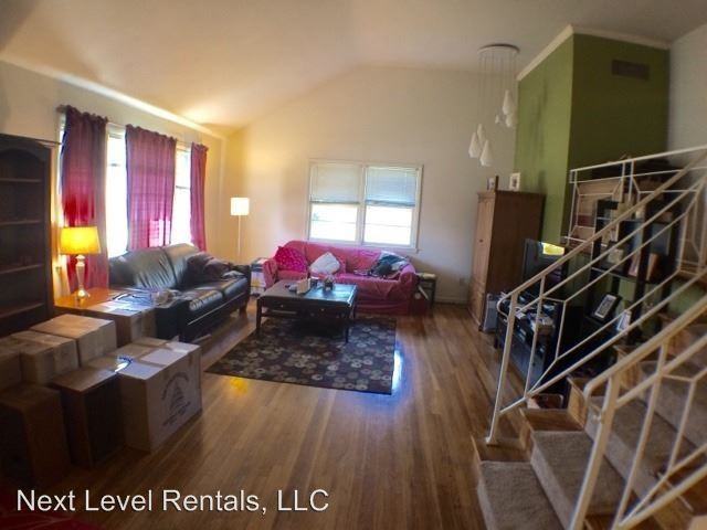 11008 Childs St - Photo 3 of 17