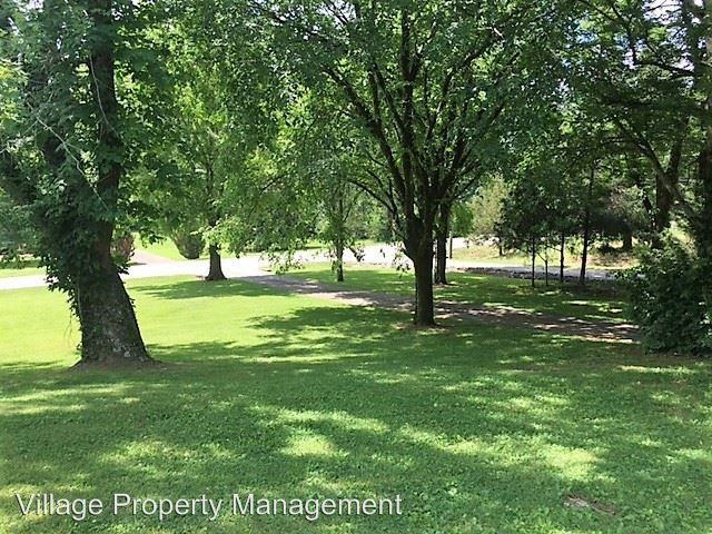 7444 Lakeview Dr - Photo 3 of 18