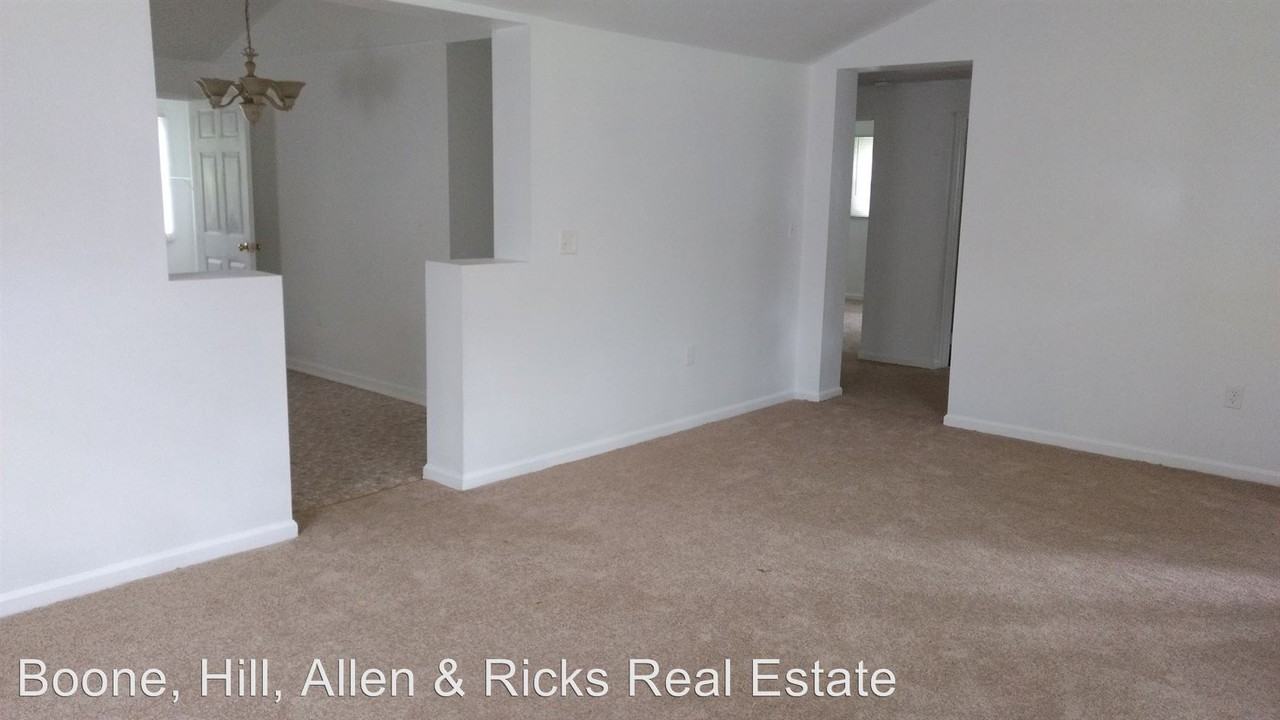 582 Saw Mill Rd - Photo 2 of 8