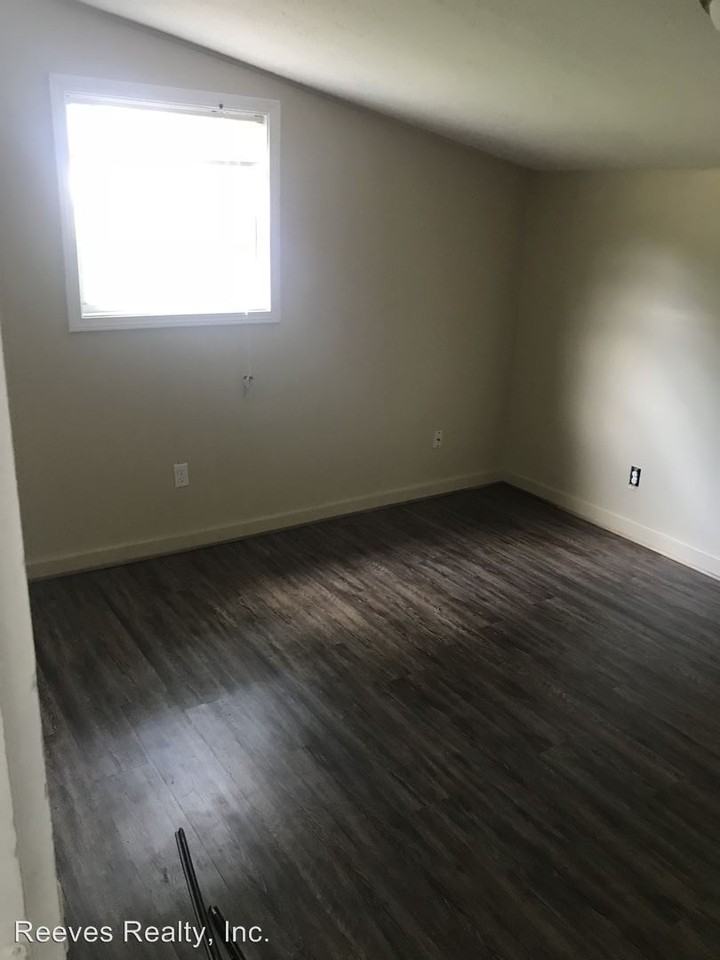 2907 Halls Mill Rd - Photo 3 of 10