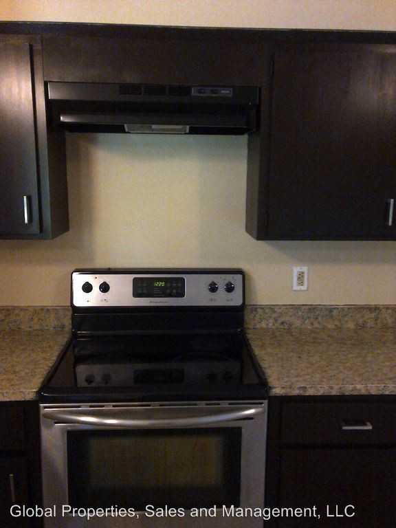 1150 N Clayton St - Photo 3 of 3