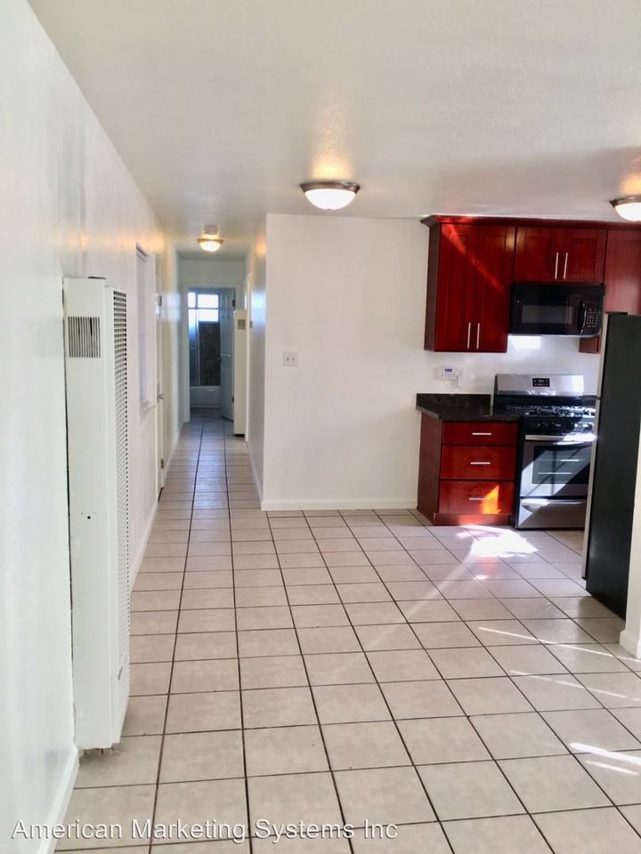 1227 107th Ave - Photo 2 of 14
