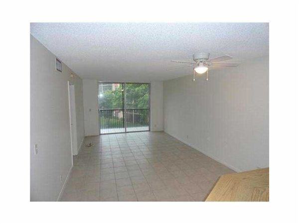 8750 N SHERMAN CIR Apartments 8750 Sherman Cir N, Miramar, FL 33025