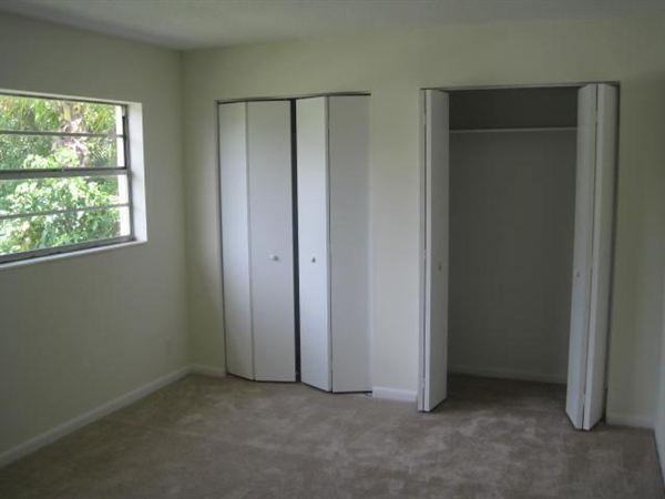 3610 Avenue J - Photo 3 of 11