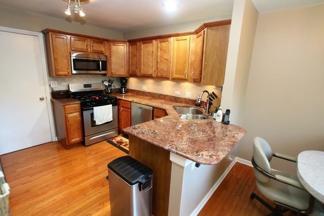 141 Avalon Ct - Photo 2 of 11