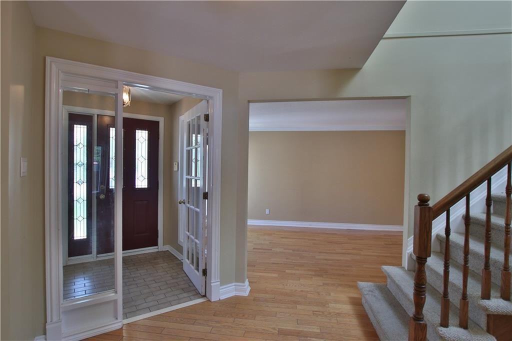 1850 La Chapelle St - Photo 3 of 24