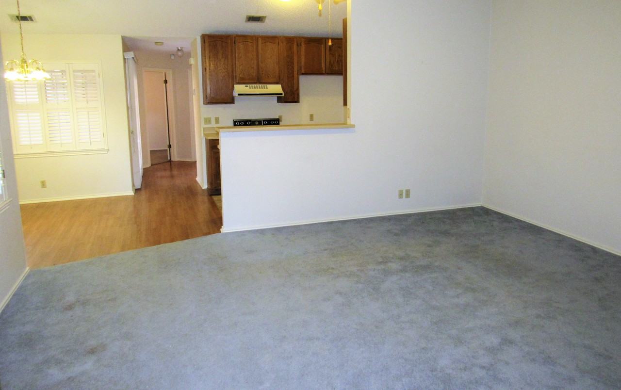 5107 Canyon Creek Dr - Photo 2 of 11