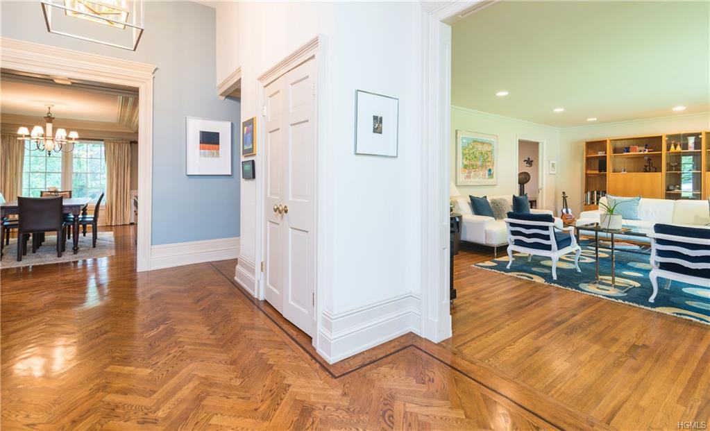 17 Dogwood Ln - Photo 2 of 18