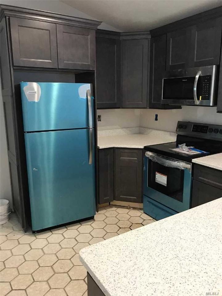 9 Tuxedo Dr - Photo 3 of 8