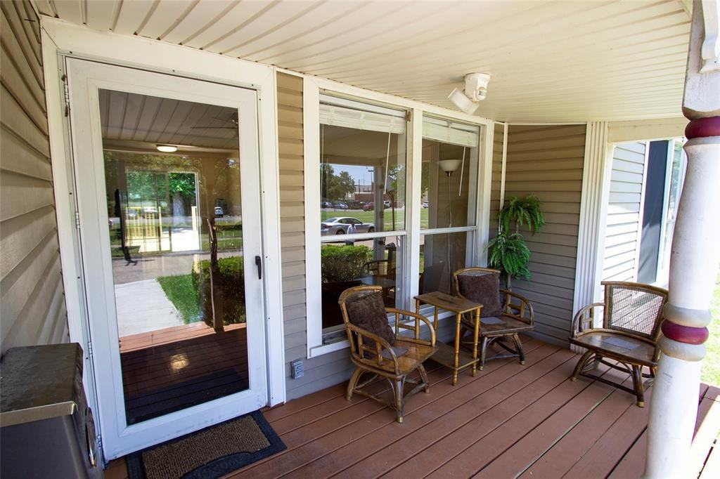 217 E 4th St - Photo 2 of 15