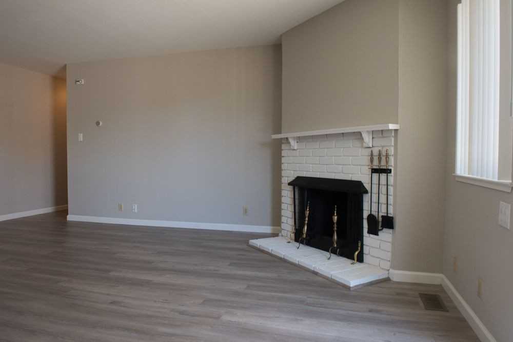 4265 Will Rogers Dr - Photo 2 of 33