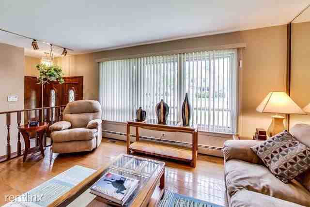 613 Willow St - Photo 3 of 33