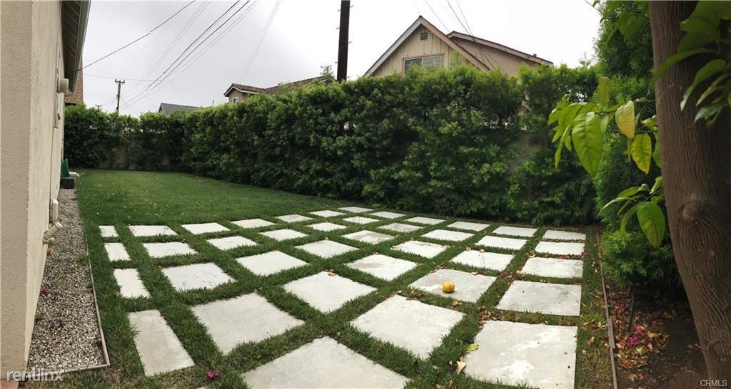 20920 Avis Ave - Photo 3 of 9