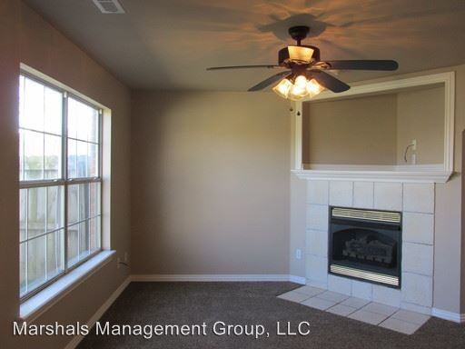 826-904 Peachtree - Photo 3 of 3