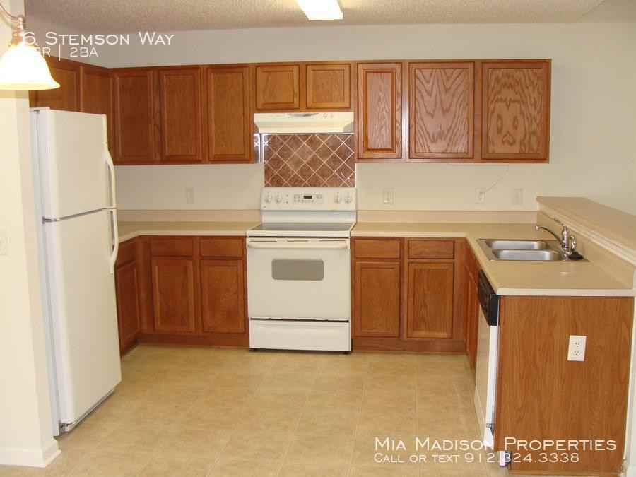 6 Stemson Way - Photo 3 of 10