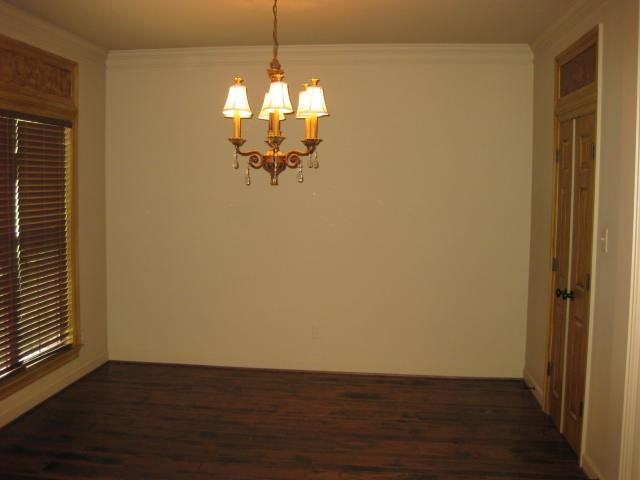 1910 Bradshire Dr - Photo 2 of 27