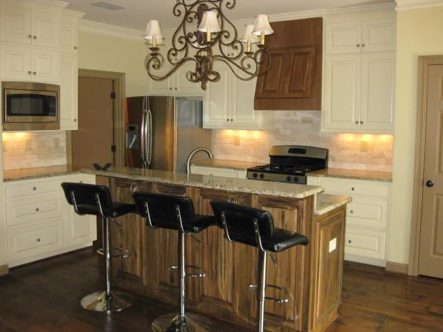 1910 Bradshire Dr - Photo 3 of 27