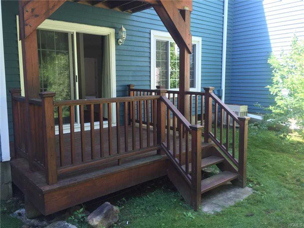 1003 Ashford Cir - Photo 3 of 15