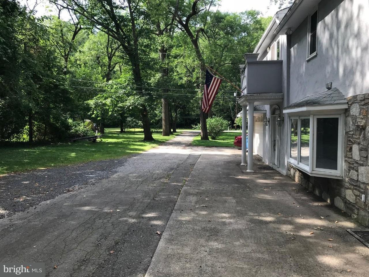 40 W Indian Ln - Photo 2 of 14