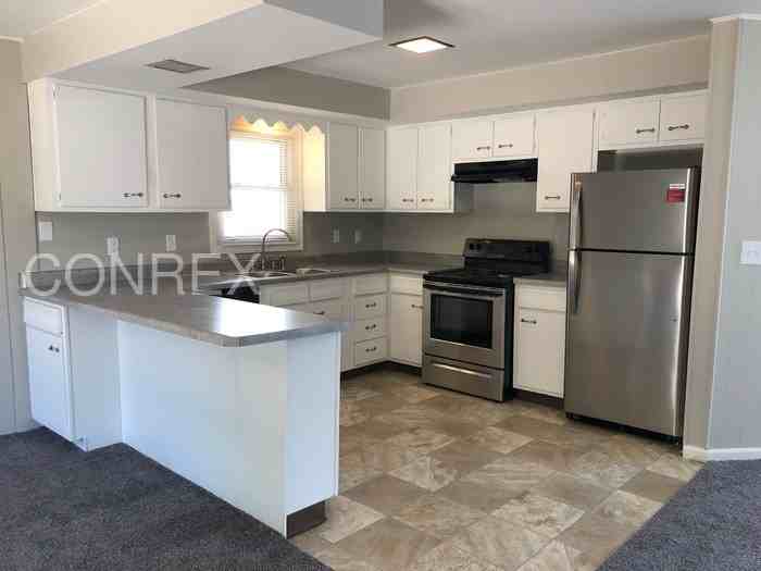 1179 Ironstone Dr - Photo 3 of 3