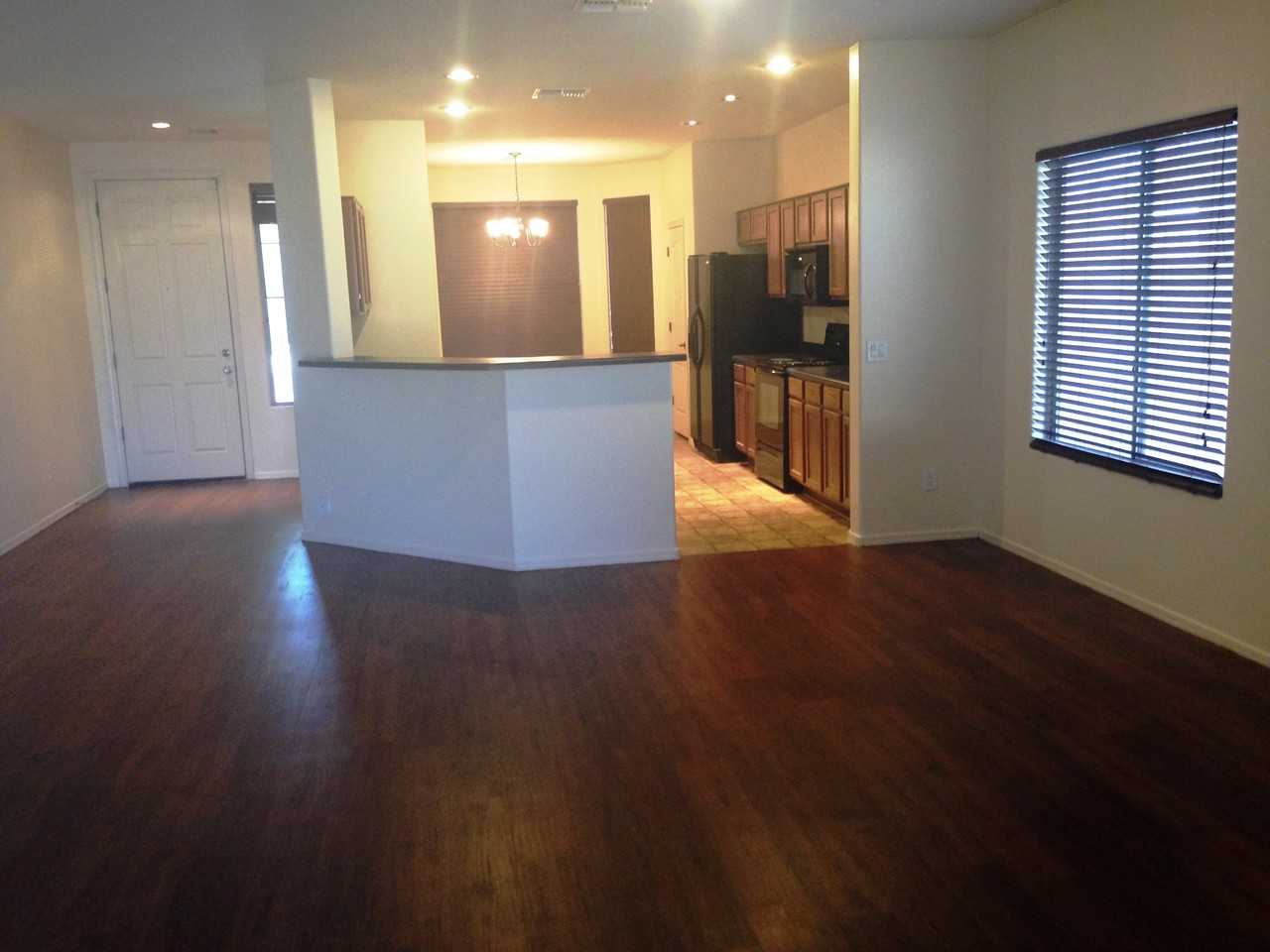 10730 W Jefferson St - Photo 2 of 20